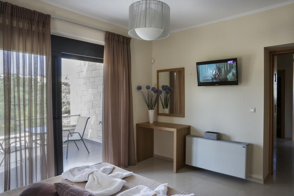 Villa-Azalea Almyrida  Room photo
